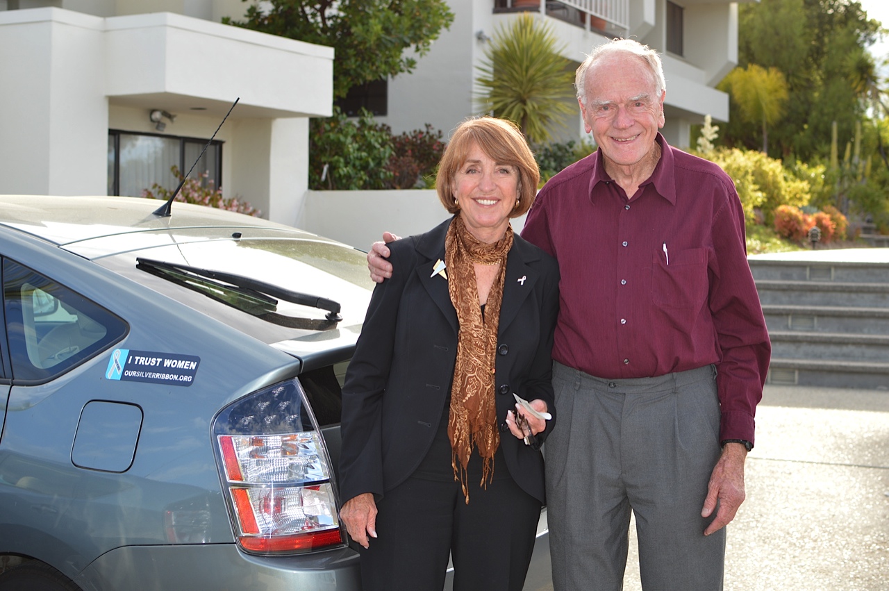 former-santa-clara-county-supervisor-and-current-palo-alto-councilmember-liz-kniss-with-bumper-sticker-and-happy-constituent-who-trusts-women